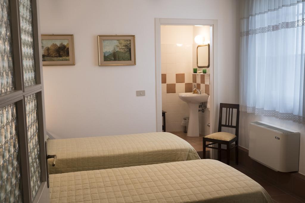 Farm stay Casali Del Picchio - Winery *
